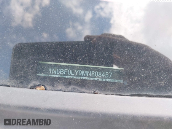 2021 Nissan NV Cargo SV z VIN 1N6BF0LY9MN808457, wystawiony jako IAAI lot #41994149 z przebiegiem 132 571 mil mil oraz . Historia ofert i sprzedaży dostępna na DreamBid. Obrazek 9.