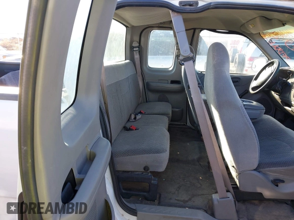1999 Ford F-150 с VIN 1FTZX1724XKB41653, выставлен на аукционе IAAI как лот 41267645 с пробегом 114 075 миль миль и . История ставок и продаж доступна на DreamBid. Изображение 8.