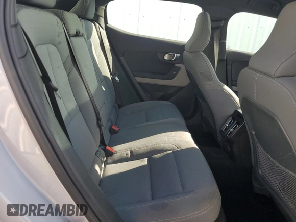 2023 Polestar 2 z VIN YSMEG3KA4PL135763, wystawiony jako Copart lot #57018415 z przebiegiem Nie podano mil oraz Nie do naprawy. Historia ofert i sprzedaży dostępna na DreamBid. Obrazek 10.