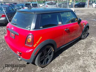 2010 MINI Hardtop with VIN WMWMF3C52ATZ64556, listed as a IAAI auction lot 41862088 with Not Provided miles and . Bid and sale history available at DreamBid. Image 4.