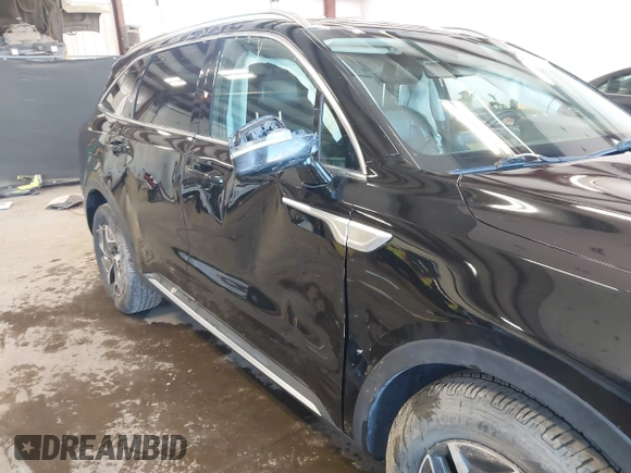 2021 Kia Sorento EX with VIN KNDRH4LG3M5018873, listed as a IAAI auction lot 42373212 with 98,182 mi miles and . Bid and sale history available at DreamBid. Image 6.