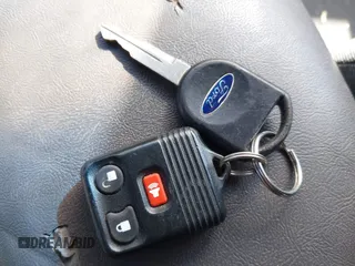 2001 Ford Explorer Sport с VIN 1FMYU70E71UB52584, выставлен на аукционе IAAI как лот 41632548 с пробегом 118 026 миль миль и . История ставок и продаж доступна на DreamBid. Изображение 11.