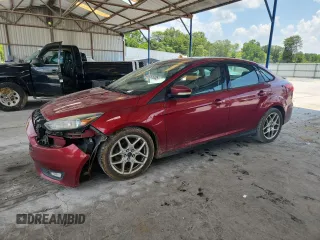 2015 Ford Focus SE z VIN 1FADP3F26FL344811, wystawiony jako Copart lot #63576535 z przebiegiem 174 757 mil mil oraz Szkoda całkowita • Salvage title. Historia ofert i sprzedaży dostępna na DreamBid. Obrazek 1.