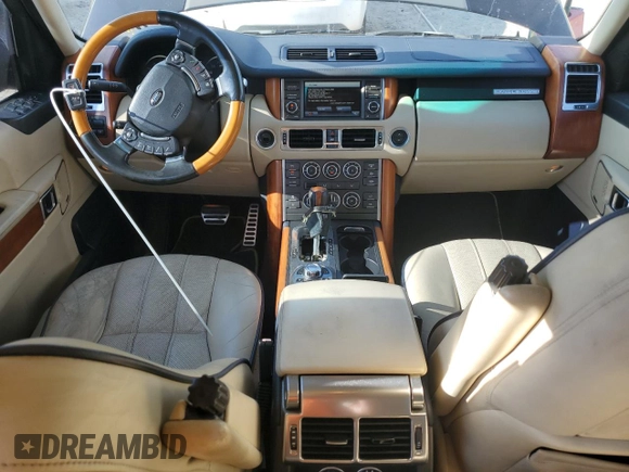 2010 Land Rover Range Rover SC z VIN SALMF1E42AA317137, wystawiony jako Copart lot #71757024 z przebiegiem 101 109 mil mil oraz Szkoda całkowita • Salvage title. Historia ofert i sprzedaży dostępna na DreamBid. Obrazek 8.