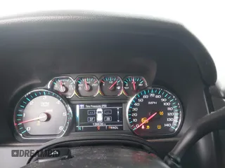 2018 Chevrolet Tahoe LT z VIN 1GNSKBKC9JR132670, wystawiony jako IAAI lot #42248273 z przebiegiem 136 636 mil mil oraz . Historia ofert i sprzedaży dostępna na DreamBid. Obrazek 7.