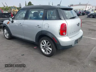2013 MINI Countryman with VIN WMWZB3C5XDWM09519, listed as a IAAI auction lot 42665715 with 127,891 mi miles and . Bid and sale history available at DreamBid. Image 3.