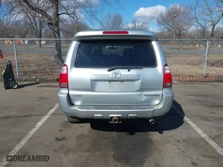 2006 Toyota 4Runner SR5 with VIN JTEBU14R068061043, listed as a IAAI auction lot 41698077 with 255,361 mi miles. Bid and sale history available at carsss.com. Image 16.