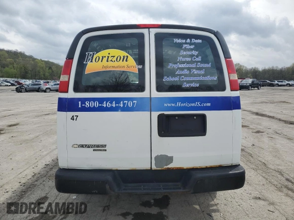 2012 Chevrolet Express Cargo z VIN 1GCSGAFX2C1141147, wystawiony jako Copart lot #54799115 z przebiegiem 286 137 mil mil oraz Czysty tytuł • Clean title. Historia ofert i sprzedaży dostępna na DreamBid. Obrazek 6.