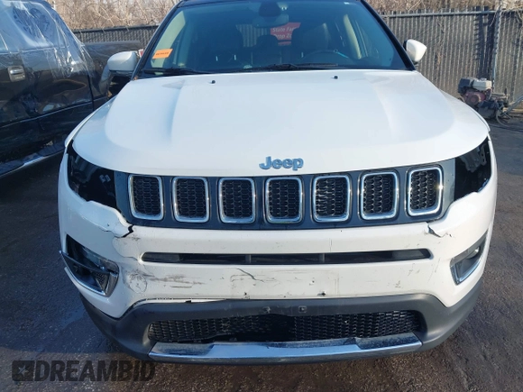 2020 Jeep Compass Limited with VIN 3C4NJCCB4LT102698, listed as a IAAI auction lot 41779546 with 115,007 mi miles. Bid and sale history available at carsss.com. Image 6.