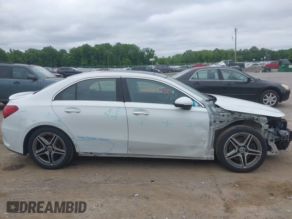 2020 Mercedes-Benz A 220 с VIN WDD3G4FB0LW036562, выставлен на аукционе IAAI как лот 42447595 с пробегом 75 612 миль миль и . История ставок и продаж доступна на DreamBid. Изображение 12.