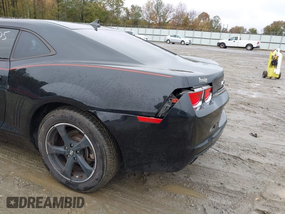 2011 Chevrolet Camaro 2LS с VIN 2G1FA1ED3B9165616, выставлен на аукционе IAAI как лот 40864625 с пробегом 145 035 миль миль и . История ставок и продаж доступна на DreamBid. Изображение 17.