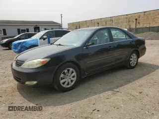 2004 Toyota Camry LE z VIN 4T1BE30K74U303638, wystawiony jako Copart lot #58844995 z przebiegiem 129 045 mil mil oraz Szkoda całkowita • Salvage title. Historia ofert i sprzedaży dostępna na DreamBid. Obrazek 1.
