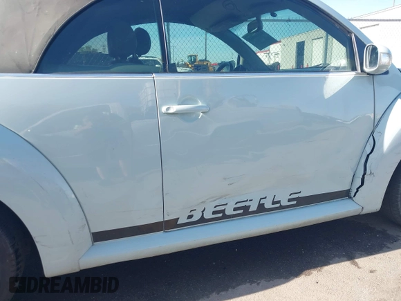 2006 Volkswagen Beetle with VIN 3VWSF31YX6M323407, listed as a IAAI auction lot 42330968 with 172,664 mi miles and . Bid and sale history available at DreamBid. Image 6.