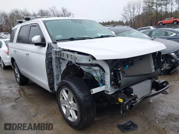 2019 Ford Expedition XLT with VIN 1FMJU1JT0KEA84331, listed as a IAAI auction lot 41800516 with 41,282 mi miles. Bid and sale history available at carsss.com. Image 1.