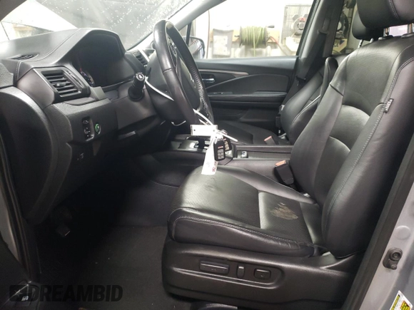 2018 Honda Ridgeline RTL-T z VIN 5FPYK3F61JB014705, wystawiony jako Copart lot #86263394 z przebiegiem 135 543 mil mil oraz Szkody całkowita. Historia ofert i sprzedaży dostępna na DreamBid. Obrazek 7.