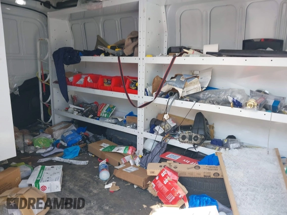 2020 Ford Transit Cargo с VIN 1FTBR1C83LKB26030, выставлен на аукционе IAAI как лот 42667583 с пробегом 83 826 миль миль и . История ставок и продаж доступна на DreamBid. Изображение 8.