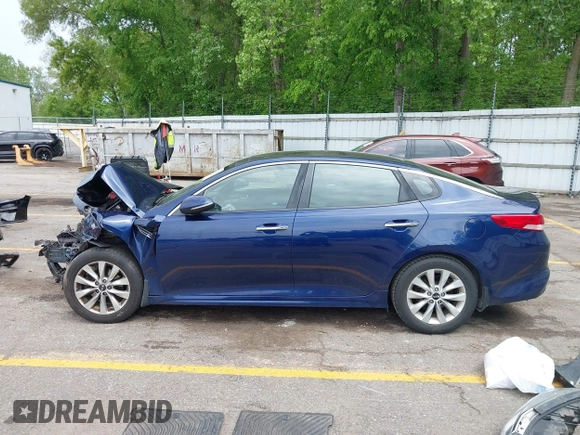 2016 Kia Optima EX with VIN 5XXGU4L30GG013940, listed as a IAAI auction lot 42371297 with Not provided miles and . Bid and sale history available at DreamBid. Image 15.