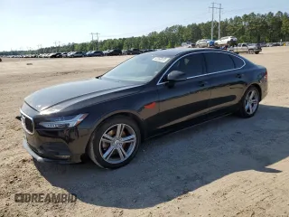 2019 Volvo S90 Momentum with VIN LVY102AK1KP089404, listed as a Copart auction lot 52358915 with 97,691 mi miles and Salvage Title. Bid and sale history available at carsss.com. Image 1.