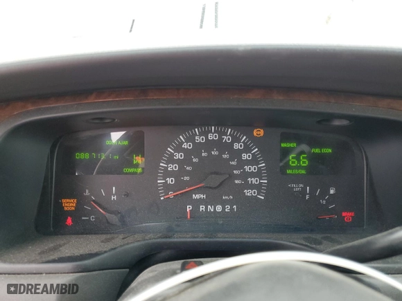 2002 Lincoln Town Car Sig. with VIN 1LNHM82W52Y661319, listed as a Copart auction lot 47887325 with 88,713 mi miles and Salvage Title. Bid and sale history available at carsss.com. Image 9.