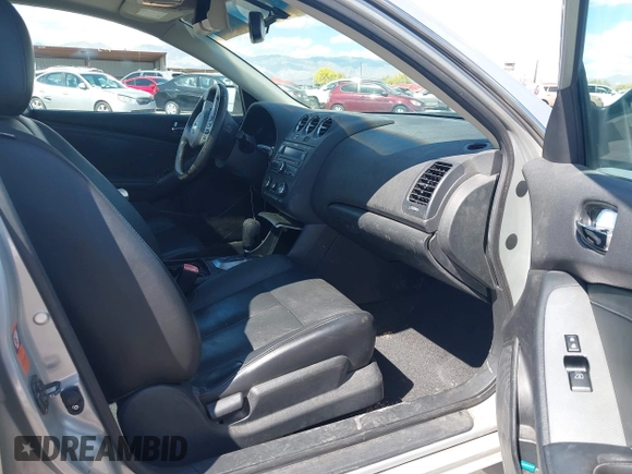 2008 Nissan Altima 2.5 SL with VIN 1N4AL21E68N470832, listed as a IAAI auction lot 42036112 with 162,249 mi miles. Bid and sale history available at carsss.com. Image 5.