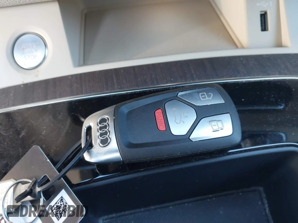 2024 Audi Q5 S line Premium z VIN WA1GAAFY5R2097223, wystawiony jako IAAI lot #41035850 z przebiegiem 1 234 mil mil oraz . Historia ofert i sprzedaży dostępna na DreamBid. Obrazek 11.