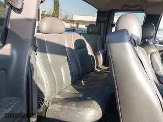 2003 GMC Sierra 1500 SLE with VIN 2GTEC19T631218369, listed as a IAAI auction lot 41456586 with 175,900 mi miles. Bid and sale history available at carsss.com. Image 8.