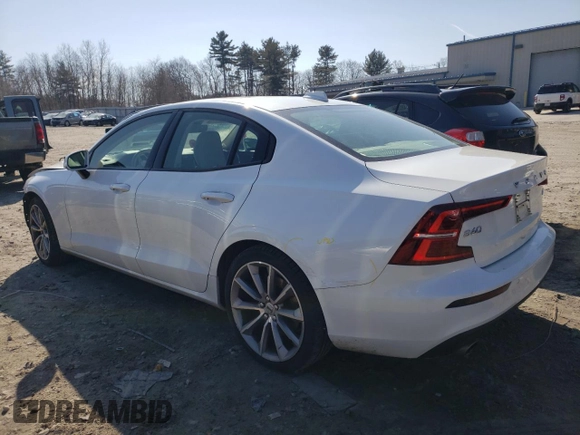 2021 Volvo S60 Momentum with VIN 7JRA22TK8MG096949, listed as a Copart auction lot 44268224 with 17,950 mi miles. Bid and sale history available at carsss.com. Image 2.