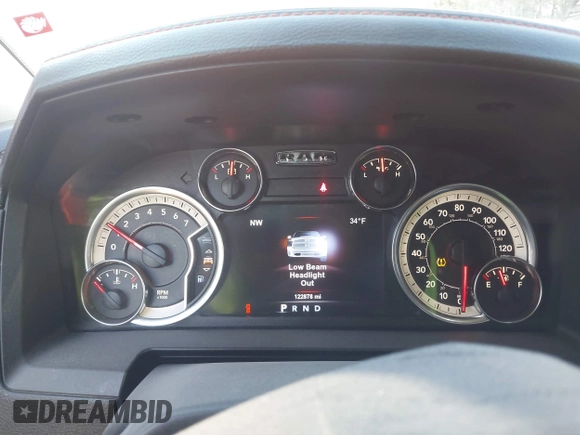 2017 Ram 1500 Night z VIN 1C6RR7MT6HS570778, wystawiony jako IAAI lot #41596704 z przebiegiem 122 878 mil mil oraz . Historia ofert i sprzedaży dostępna na DreamBid. Obrazek 7.