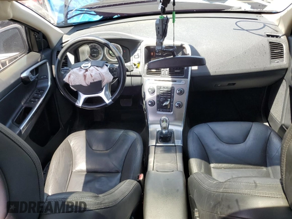 2013 Volvo XC60 T6 with VIN YV4902DZ2D2370112, listed as a Copart auction lot 64323455 with 118,714 mi miles and Salvage title. Bid and sale history available at DreamBid. Image 8.