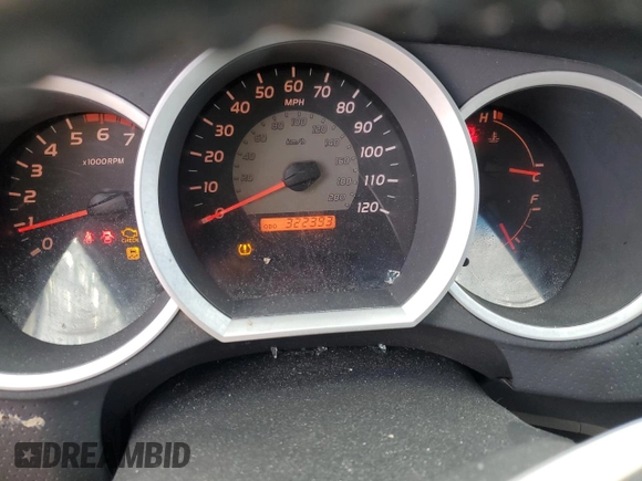 2009 Toyota Tacoma z VIN 3TMLU42N09M030420, wystawiony jako Copart lot #84889784 z przebiegiem 322 393 mil mil oraz Szkoda całkowita • Salvage title. Historia ofert i sprzedaży dostępna na DreamBid. Obrazek 9.
