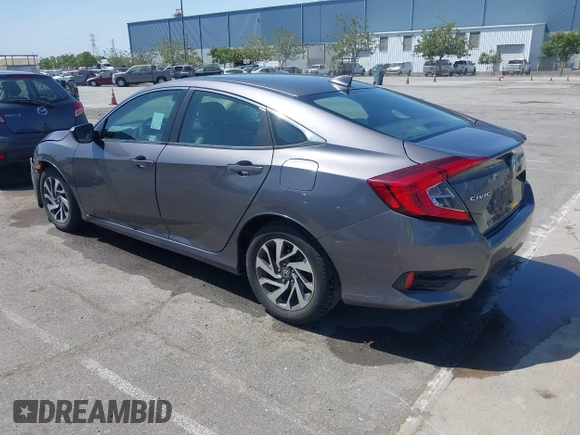 2018 Honda Civic EX с VIN 2HGFC2F7XJH575402, выставлен на аукционе IAAI как лот 42391677 с пробегом 95 623 миль миль и . История ставок и продаж доступна на DreamBid. Изображение 3.