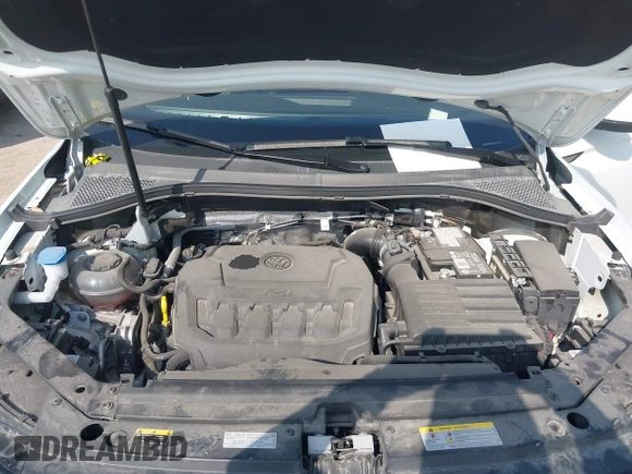 2024 Volkswagen Tiguan SE with VIN 3VV3B7AX9RM098307, listed as a IAAI auction lot 41941586 with 16,945 mi miles and . Bid and sale history available at DreamBid. Image 10.
