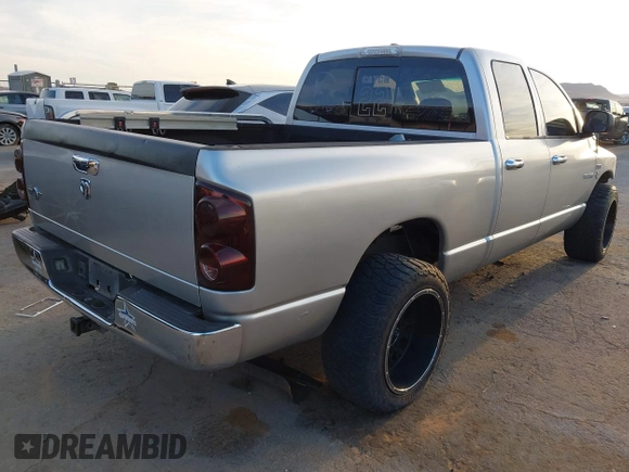 2008 Dodge 1500 SLT z VIN 1D7HA18298S592306, wystawiony jako IAAI lot #41885174 z przebiegiem 176 071 mil mil oraz . Historia ofert i sprzedaży dostępna na DreamBid. Obrazek 4.