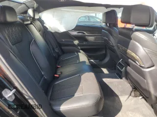 2018 BMW 7 Series ALPINA B7 xDrive with VIN WBA7F2C50JG424655, listed as a Copart auction lot 70325634 with 0 mi miles and Salvage Title. Bid and sale history available at carsss.com. Image 10.