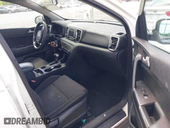 2017 Kia Sportage LX with VIN KNDPM3ACXH7298783, listed as a IAAI auction lot 40378233 with 77,423 mi miles. Bid and sale history available at carsss.com. Image 5.
