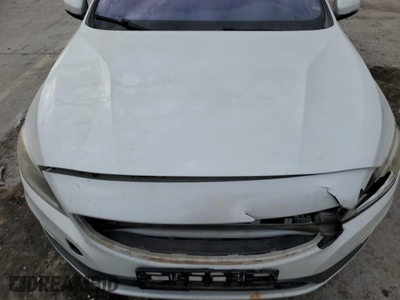 2015 Volvo V60 T5 Drive-E Premier with VIN YV140MEK2F1233829, listed as a Copart auction lot 83320544 with 143,632 mi miles and Salvage Title. Bid and sale history available at carsss.com. Image 11.