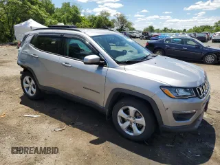 2018 Jeep Compass Latitude с VIN 3C4NJDBB9JT423947, выставлен на аукционе Copart как лот 61504994 с пробегом 84 578 миль миль и Списание • Salvage title. История ставок и продаж доступна на DreamBid. Изображение 4.