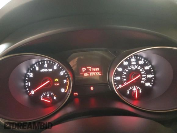 2015 Kia Sedona LX with VIN KNDMB5C13F6033903, listed as a Copart auction lot 88105815 with 234,755 mi miles and Salvage Title. Bid and sale history available at carsss.com. Image 9.