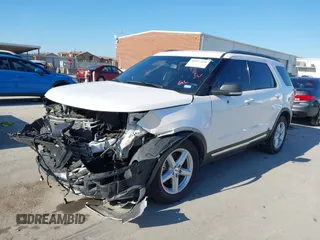 2019 Ford Explorer XLT with VIN 1FM5K7D83KGA27725, listed as a IAAI auction lot 40452438 with 76,913 mi miles and . Bid and sale history available at DreamBid. Image 18.