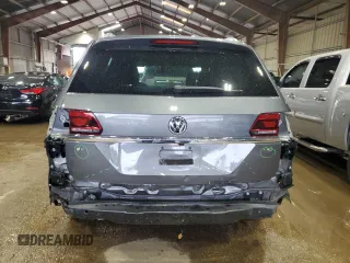 2018 Volkswagen Atlas SE with VIN 1V2CP2CA9JC599827, listed as a Copart auction lot 55695875 with 64,268 mi miles and Salvage title. Bid and sale history available at DreamBid. Image 6.