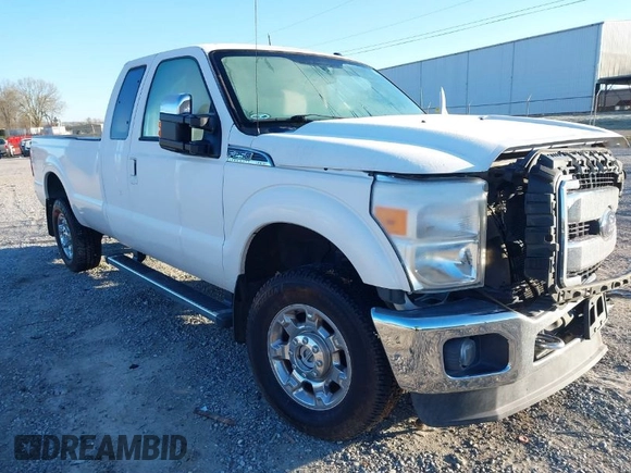 2016 Ford Super Duty F-250 SRW XLT with VIN 1FT7X2B69GEB82415, listed as a IAAI auction lot 41839758 with 45,000 mi miles. Bid and sale history available at carsss.com. Image 1.