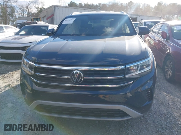 2021 Volkswagen Atlas SE with VIN 1V2WE2CA4MC204010, listed as a IAAI auction lot 41252081 with 41,106 mi miles and . Bid and sale history available at DreamBid. Image 12.