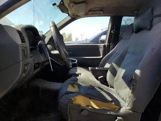 2005 Chevrolet Colorado 1SB LS Z85 with VIN 1GCCS136558246354, listed as a Copart auction lot 48223585 with 171,234 mi miles and Salvage Title. Bid and sale history available at carsss.com. Image 7.