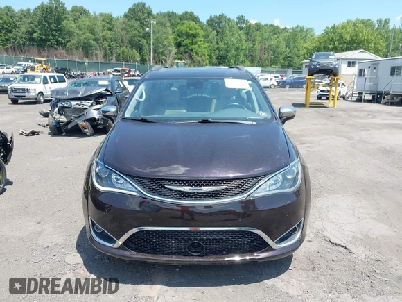 2017 Chrysler Pacifica Limited with VIN 2C4RC1GG7HR525064, listed as a IAAI auction lot 42572835 with 205,452 mi miles and . Bid and sale history available at DreamBid. Image 12.
