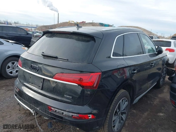 2023 Audi Q5 S line Premium Plus with VIN WA1EAAFY6P2008831, listed as a IAAI auction lot 41488330 with 25,032 mi miles. Bid and sale history available at carsss.com. Image 4.
