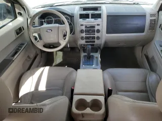 2008 Ford Escape XLT с VIN 1FMCU031X8KB43331, выставлен на аукционе Copart как лот 58225055 с пробегом 187 719 миль миль и На запчасти • Non repairable. История ставок и продаж доступна на DreamBid. Изображение 8.