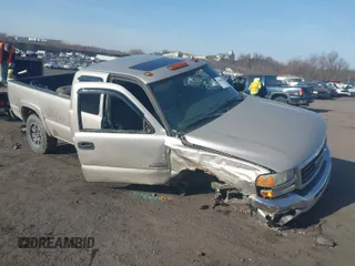 2006 GMC Sierra 3500 z VIN 1GTHK39D36E191266, wystawiony jako IAAI lot #41800100 z przebiegiem 290 597 mil mil oraz . Historia ofert i sprzedaży dostępna na DreamBid. Obrazek 1.