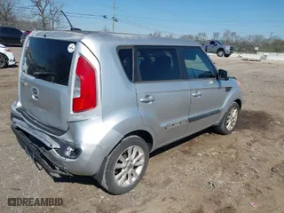 2013 Kia Soul + with VIN KNDJT2A63D7531829, listed as a IAAI auction lot 41726895 with 152,510 mi miles. Bid and sale history available at carsss.com. Image 4.