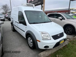 2010 Ford Transit Connect XLT z VIN NM0LS7BN6AT016919, wystawiony jako Copart lot #83147974 z przebiegiem 99 486 mil mil oraz Czysty tytuł • Clean title. Historia ofert i sprzedaży dostępna na DreamBid. Obrazek 1.