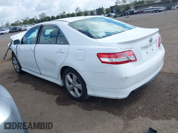 2011 Toyota Camry LE z VIN 4T1BF3EK9BU622302, wystawiony jako IAAI lot #41912867 z przebiegiem Nie podano mil oraz . Historia ofert i sprzedaży dostępna na DreamBid. Obrazek 3.
